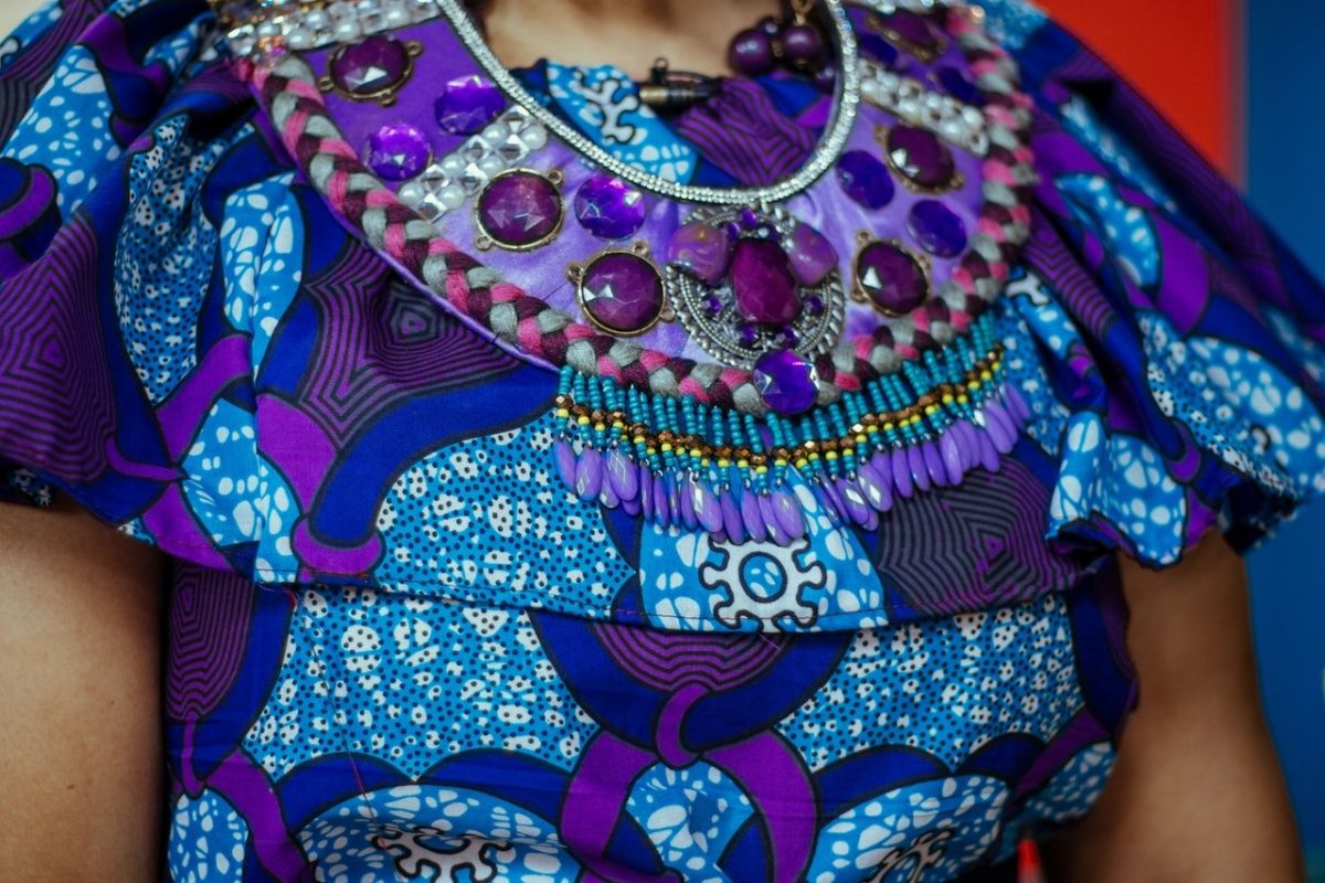 Comment paraitre élégante et moderne avec une robe longue africaine