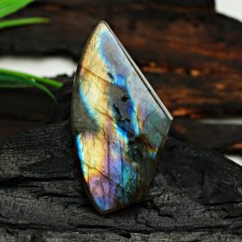 Bienfaits des bijoux en labradorite