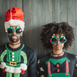 Ajoutez une touche d’humour à la saison des fêtes avec des pulls de Noël drôles