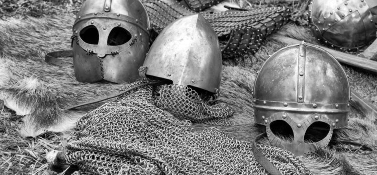 L’histoire et la signification des fibules vikings : un voyage dans le passé scandinave
