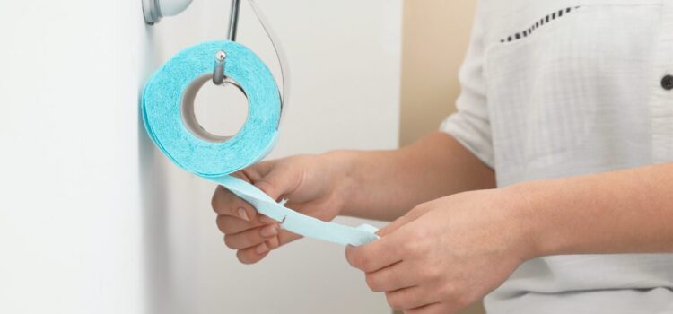 Porte-papier WC personnalisé : la touche unique pour vos toilettes