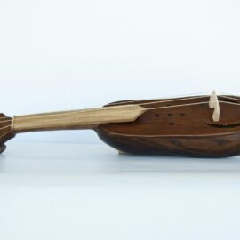 fabrication-du-luth-medieval