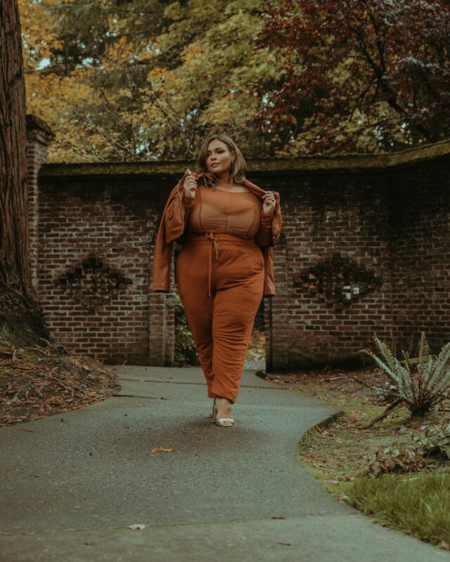 Comment sublimer sa silhouette ronde pour un gala